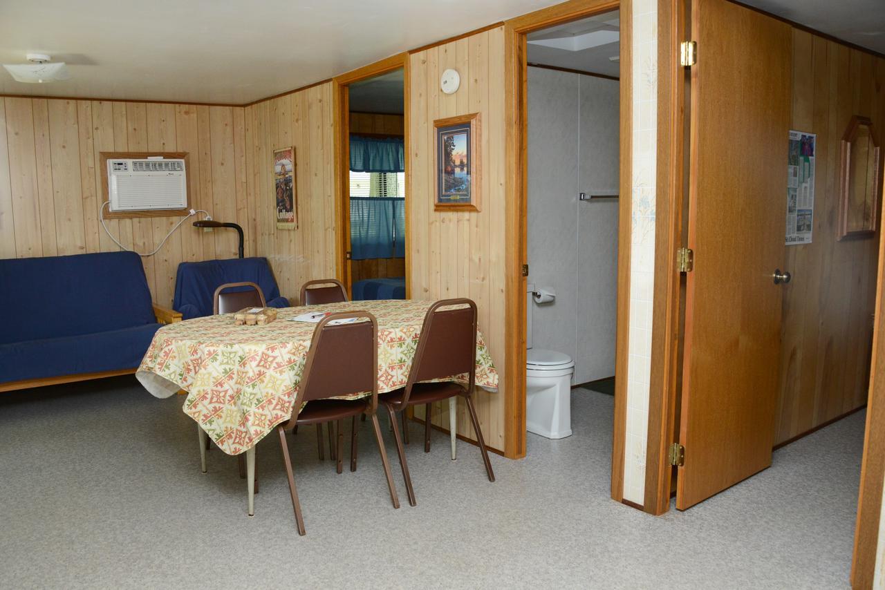 Riverside Resort Ричмонд Экстерьер фото